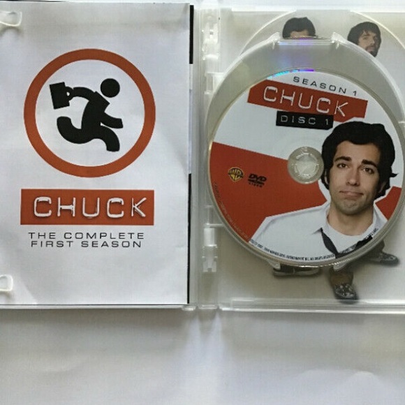 Amélie Poulin, Glee, Chuck, heroes, revenge - Picture 2 of 10